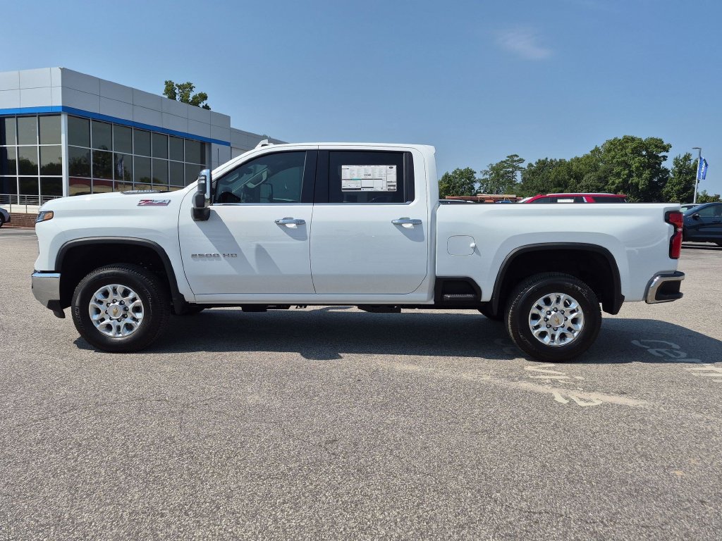 New 2026 Chevrolet Silverado 2500 LTZ w/ LTZ Plus Package AWD/4WD image 7