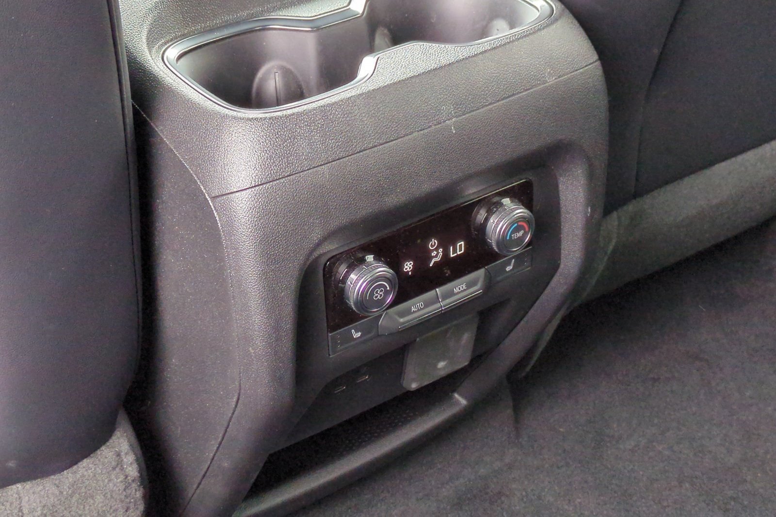 Used 2025 GMC Acadia AT4 w/ Luxury Package AWD/4WD image 42