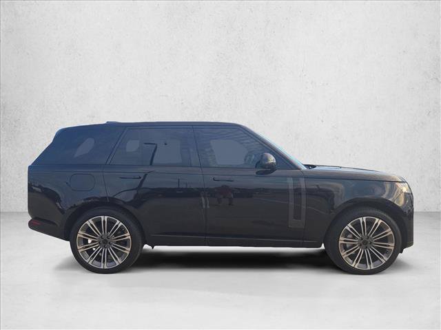 Used 2026 Land Rover Range Rover SE AWD/4WD image 6