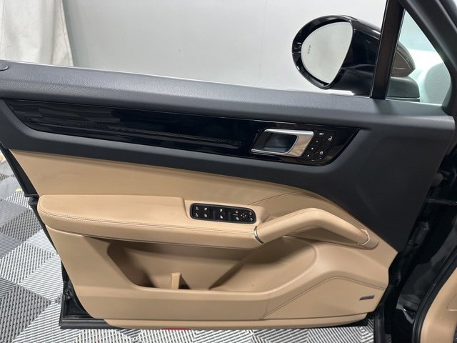 Used 2021 Porsche Cayenne image 15