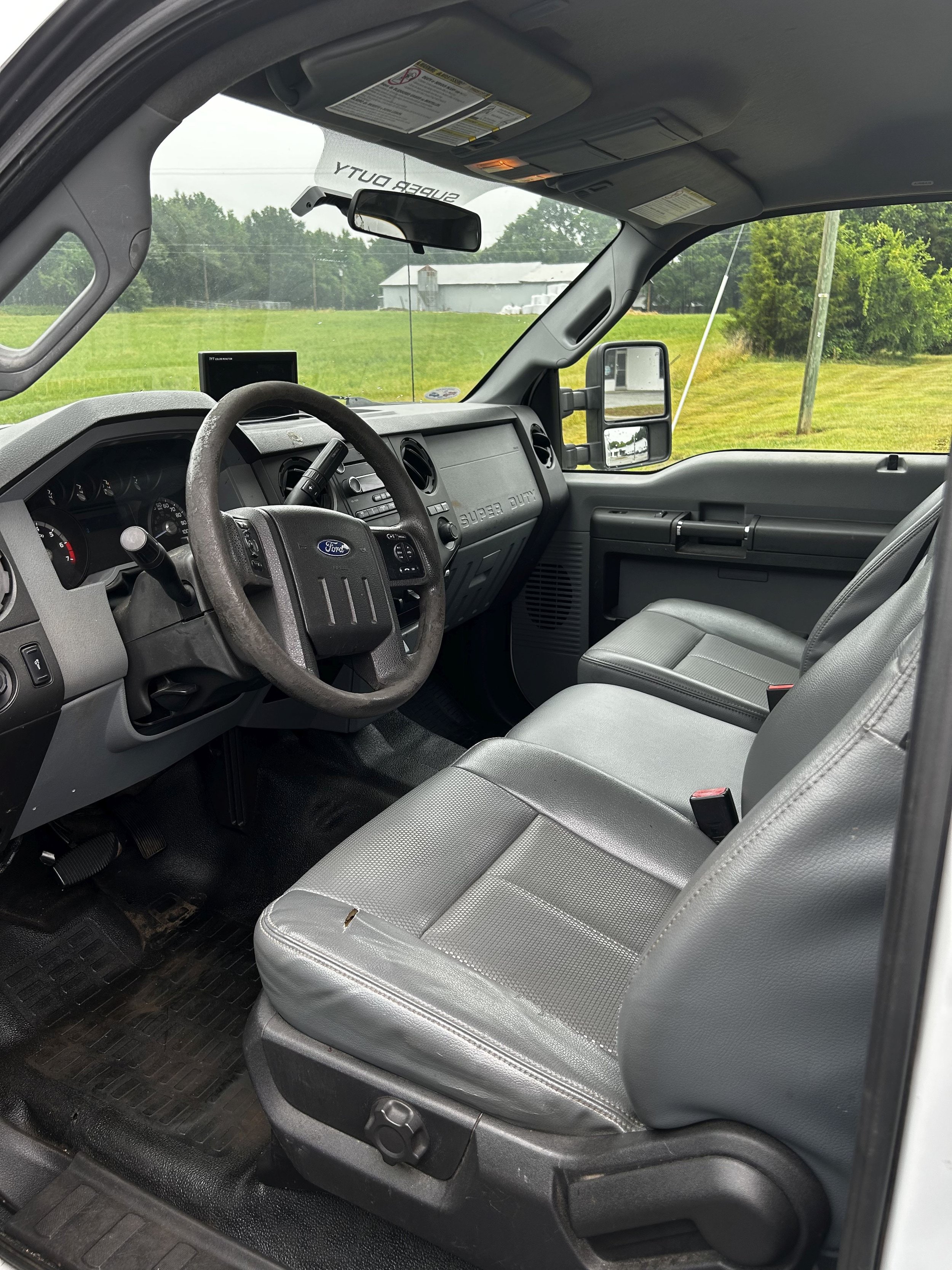 Used 2015 Ford F350 XL w/ Power Equipment Group RWD image 3