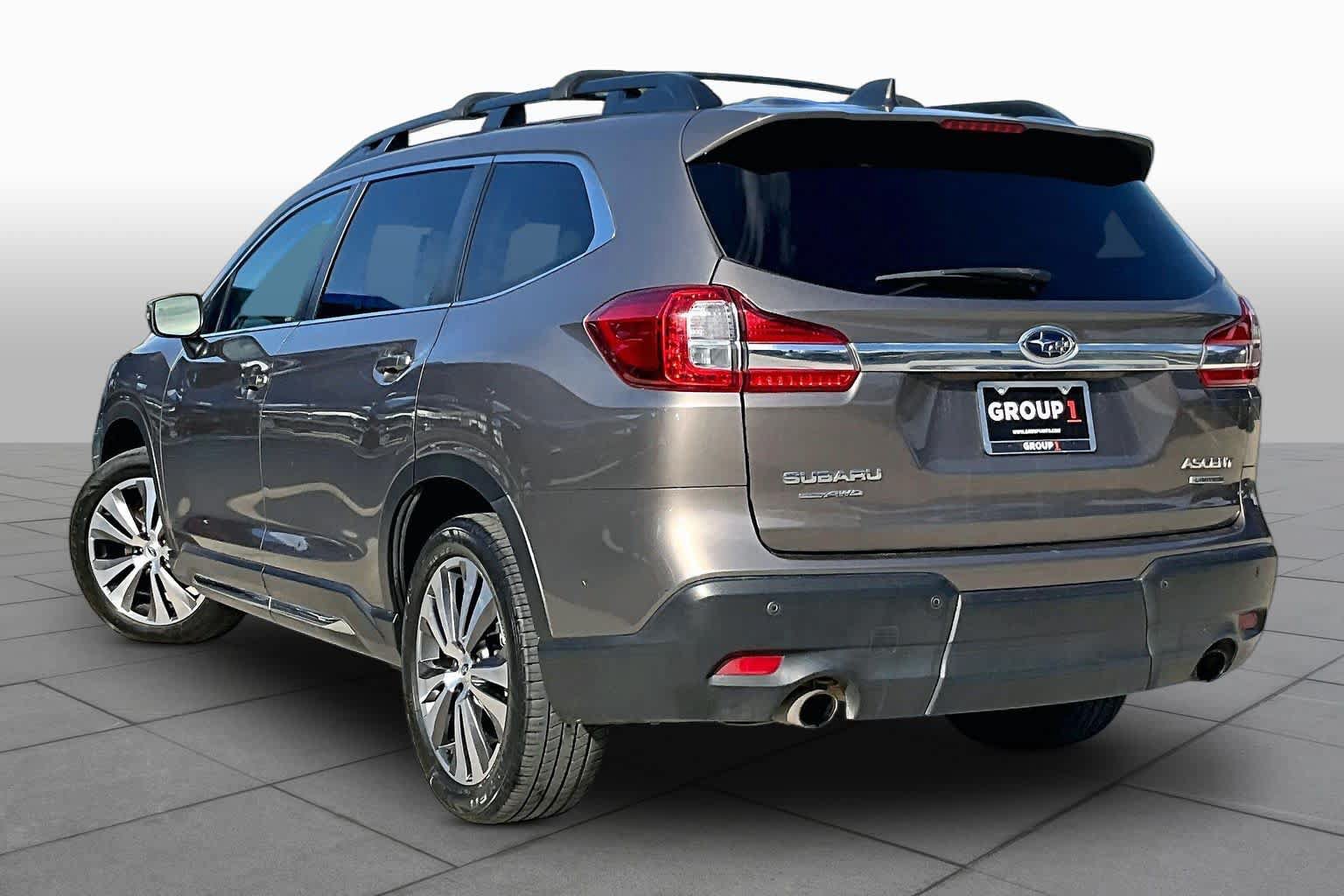 Used 2022 Subaru Ascent Limited w/ Technology Package AWD/4WD image 12