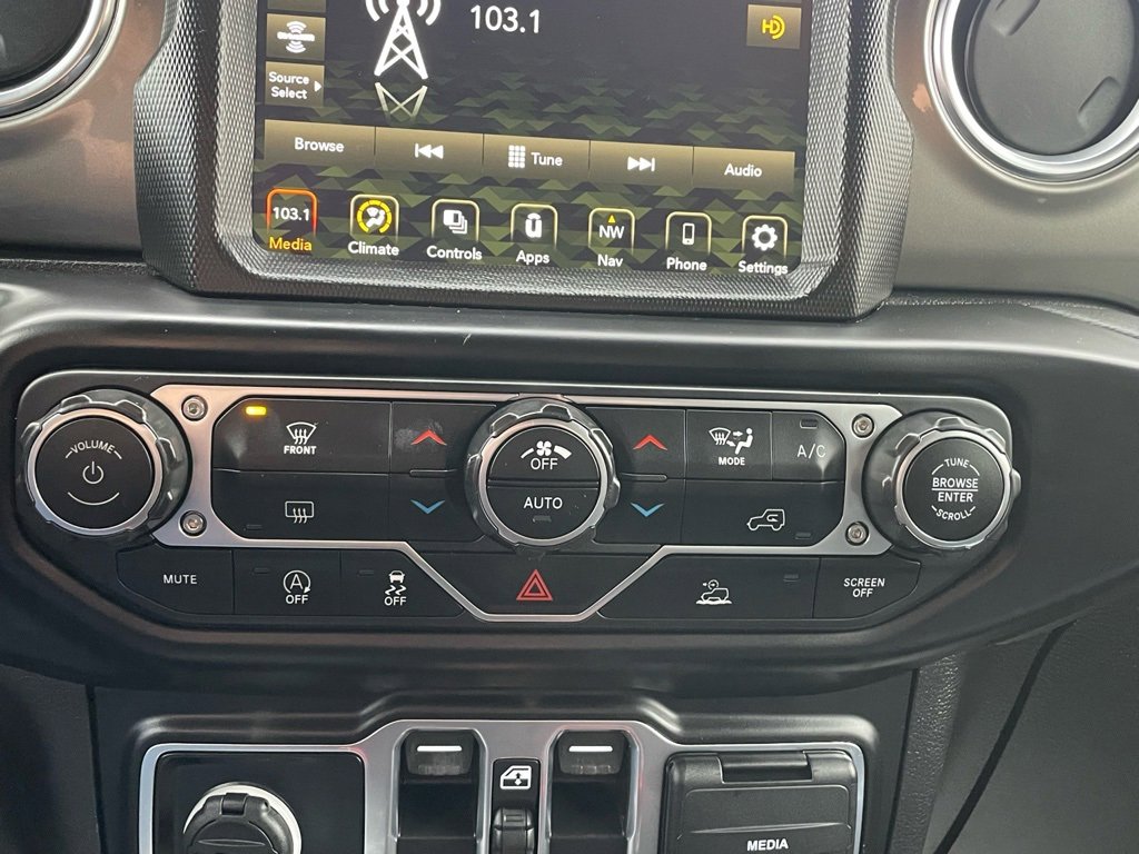 Used 2022 Jeep Wrangler Unlimited Sahara image 34