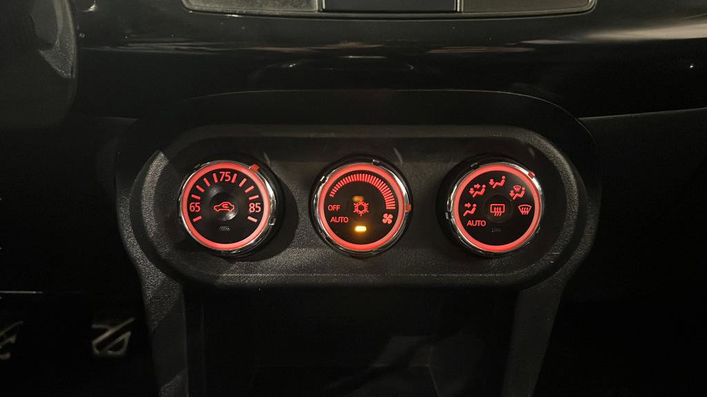 Used 2013 Mitsubishi Lancer Evolution GSR image 28