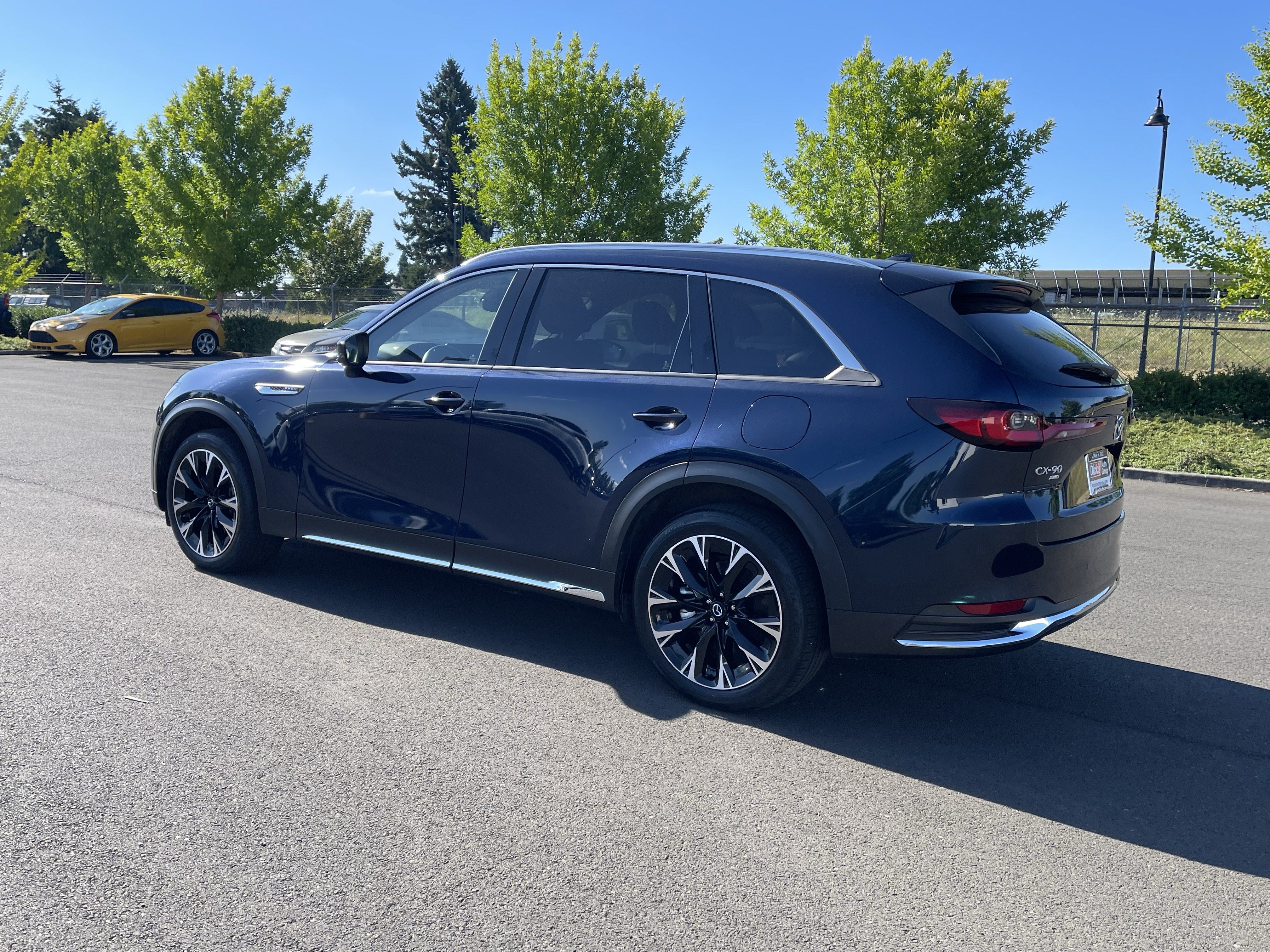 Used 2024 MAZDA CX-90 Plug-In Hybrid w/ Premium Plus AWD/4WD image 3