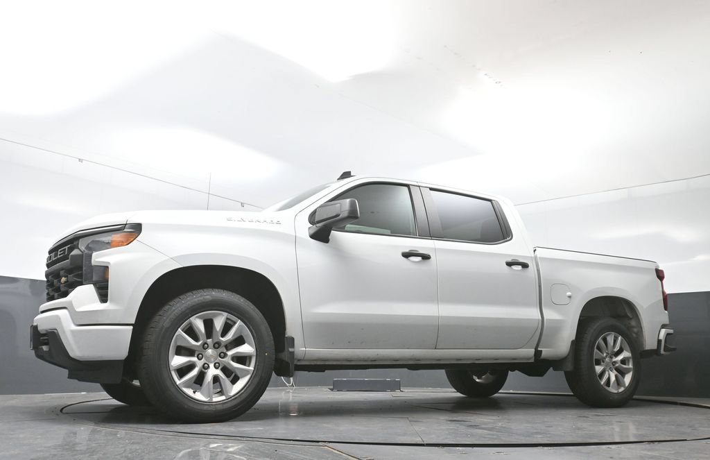 Used 2023 Chevrolet Silverado 1500 Custom AWD/4WD image 21