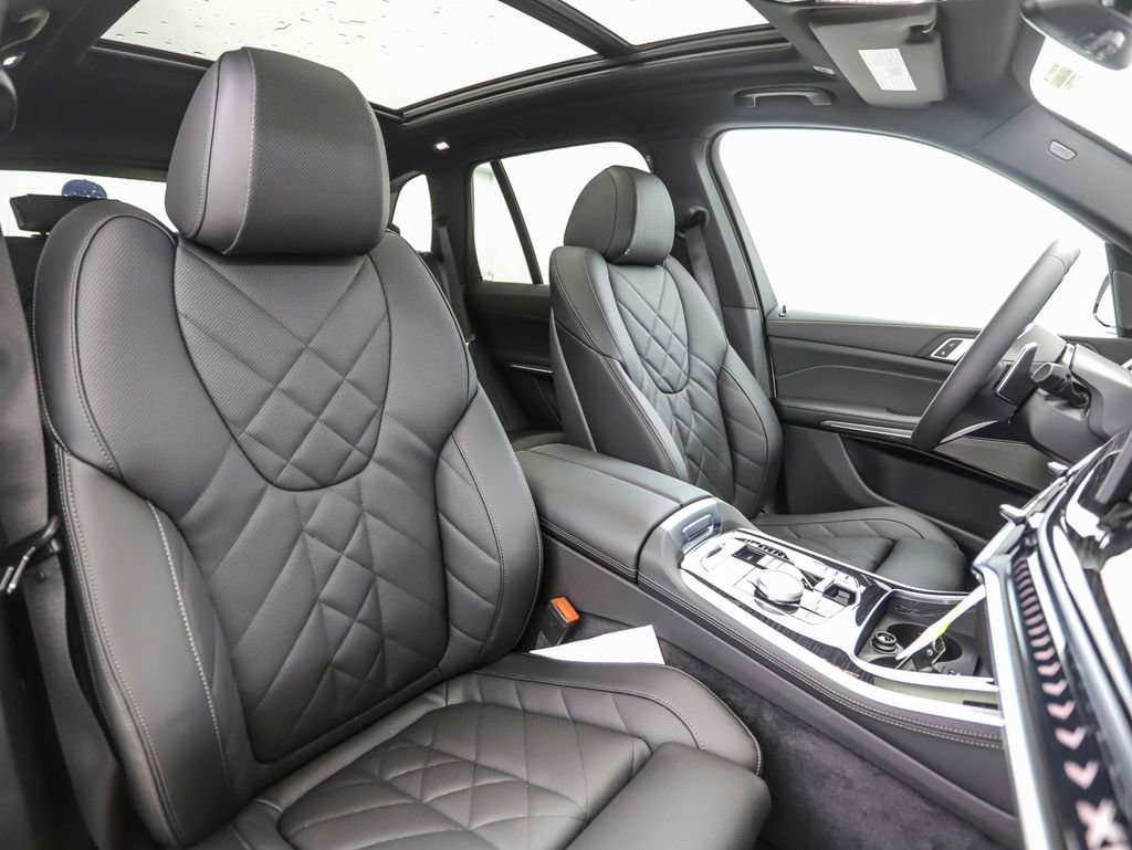 Used 2026 BMW X5 xDrive40i w/ M Sport Package image 30