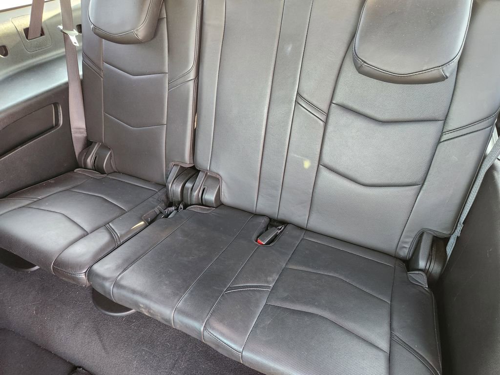 Used 2019 Cadillac Escalade ESV Platinum image 33