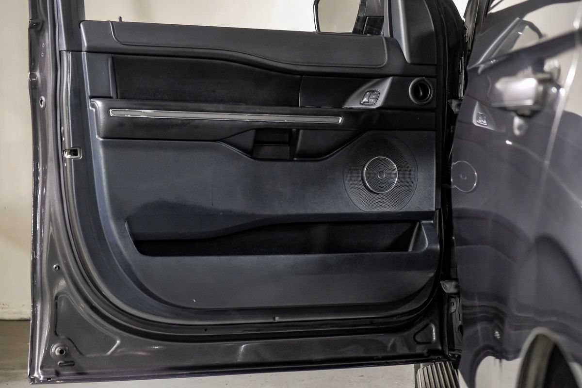 Used 2021 Ford Expedition XLT RWD image 35