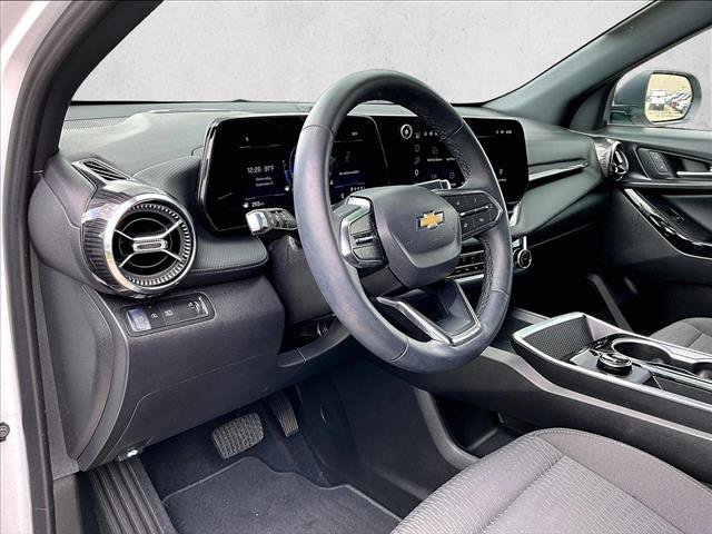 Used 2026 Chevrolet Equinox LT FWD image 14