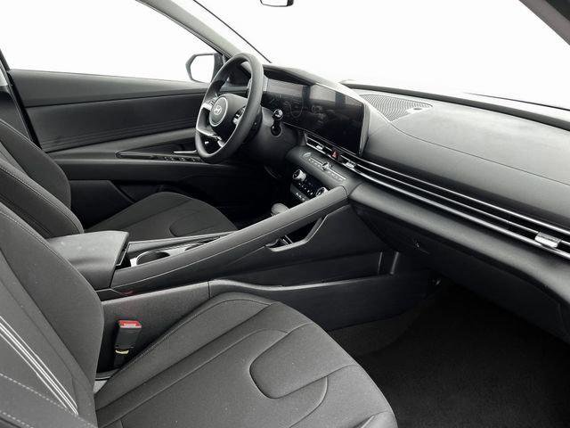 New 2025 Hyundai Elantra Blue FWD image 15