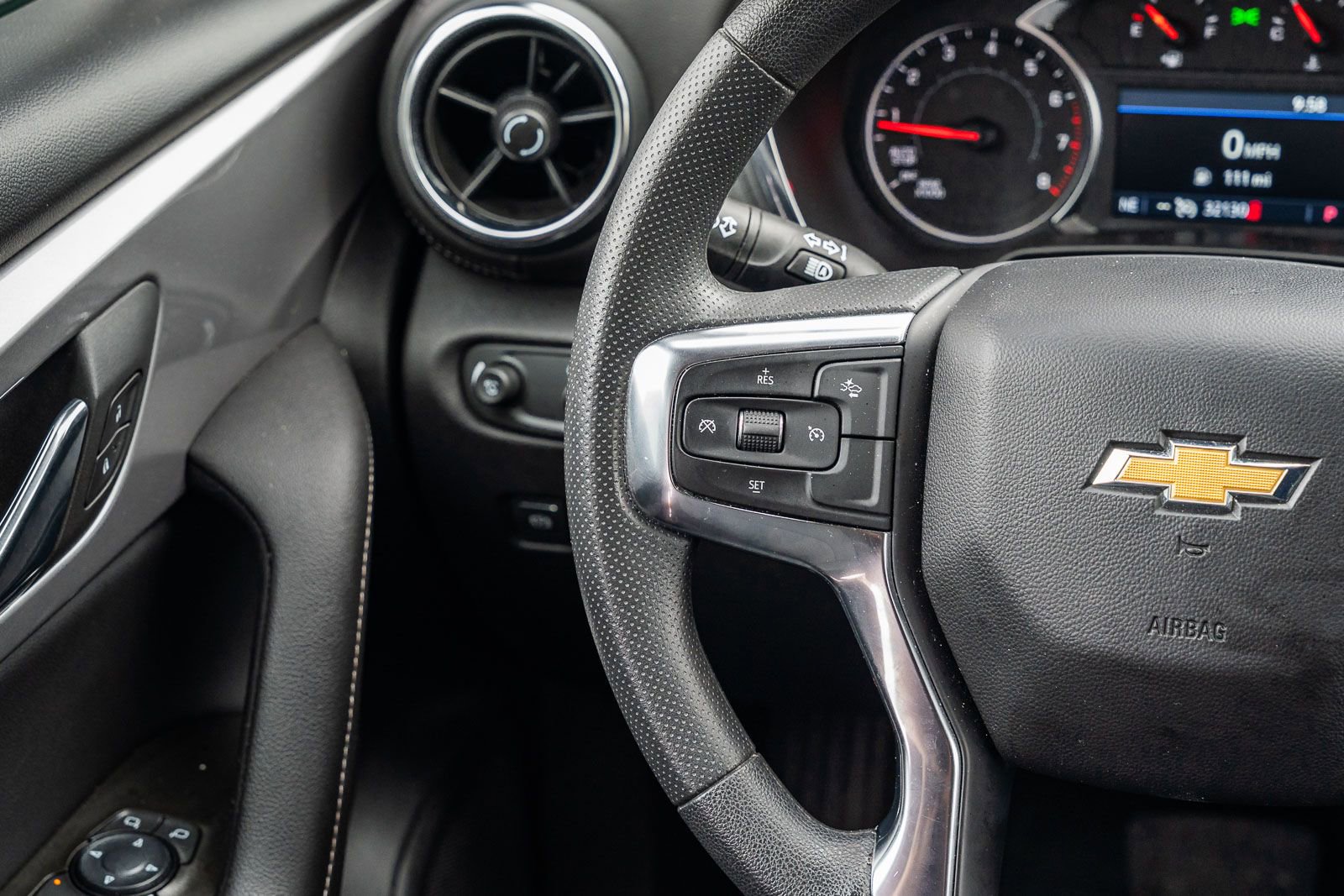 Used 2025 Chevrolet Blazer LT image 24