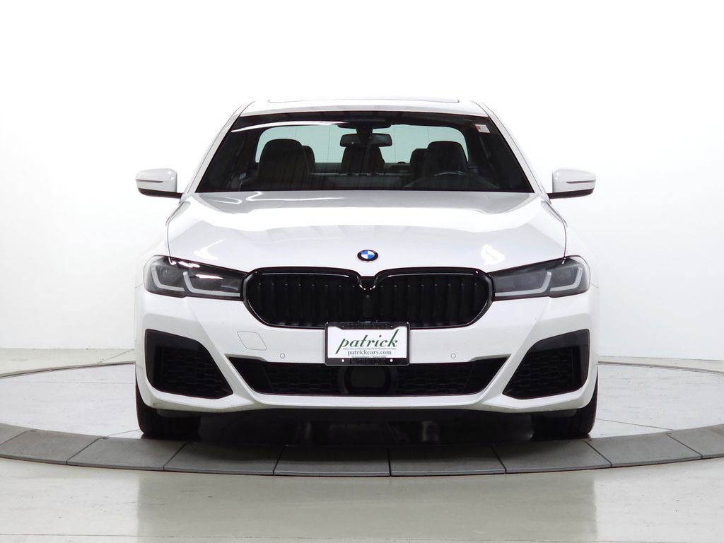 Used 2022 BMW M550i xDrive w/ Executive Package AWD/4WD image 2