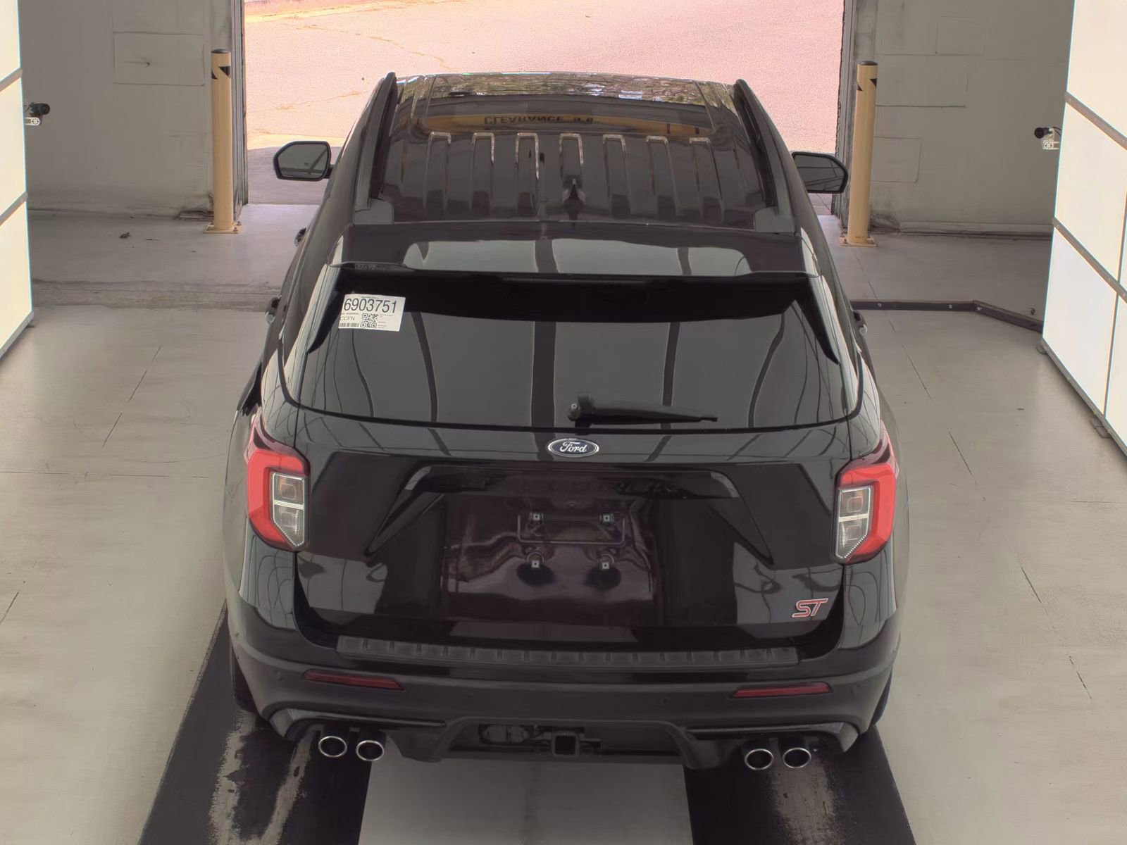 Used 2021 Ford Explorer ST w/ Equipment Group 401A image 8