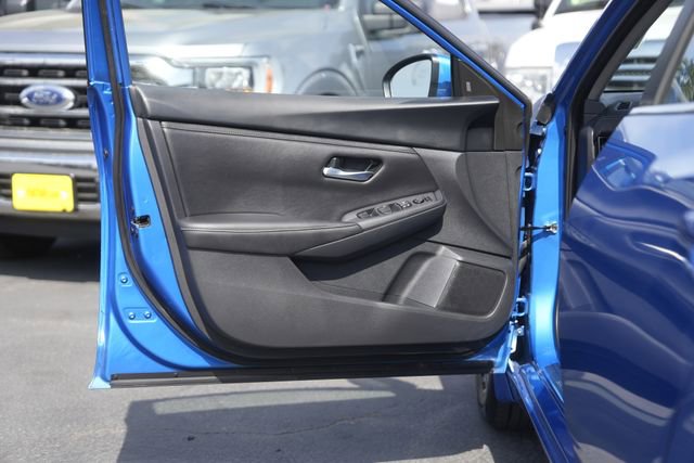 Used 2025 Nissan Sentra SV image 30