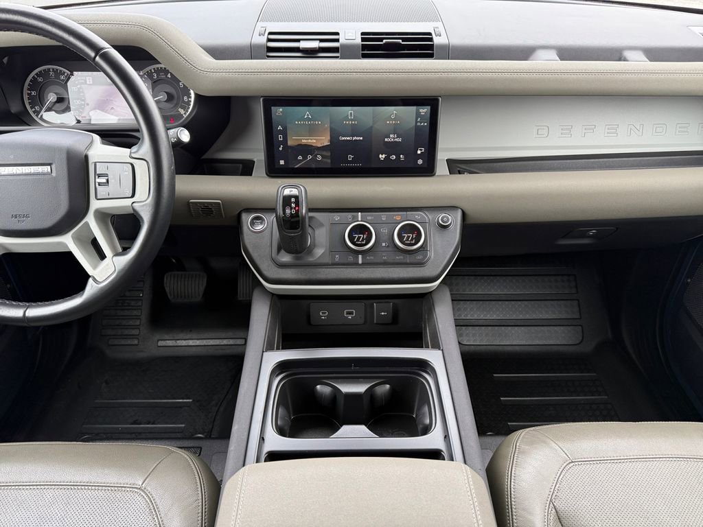 Used 2023 Land Rover Defender 110 S image 8