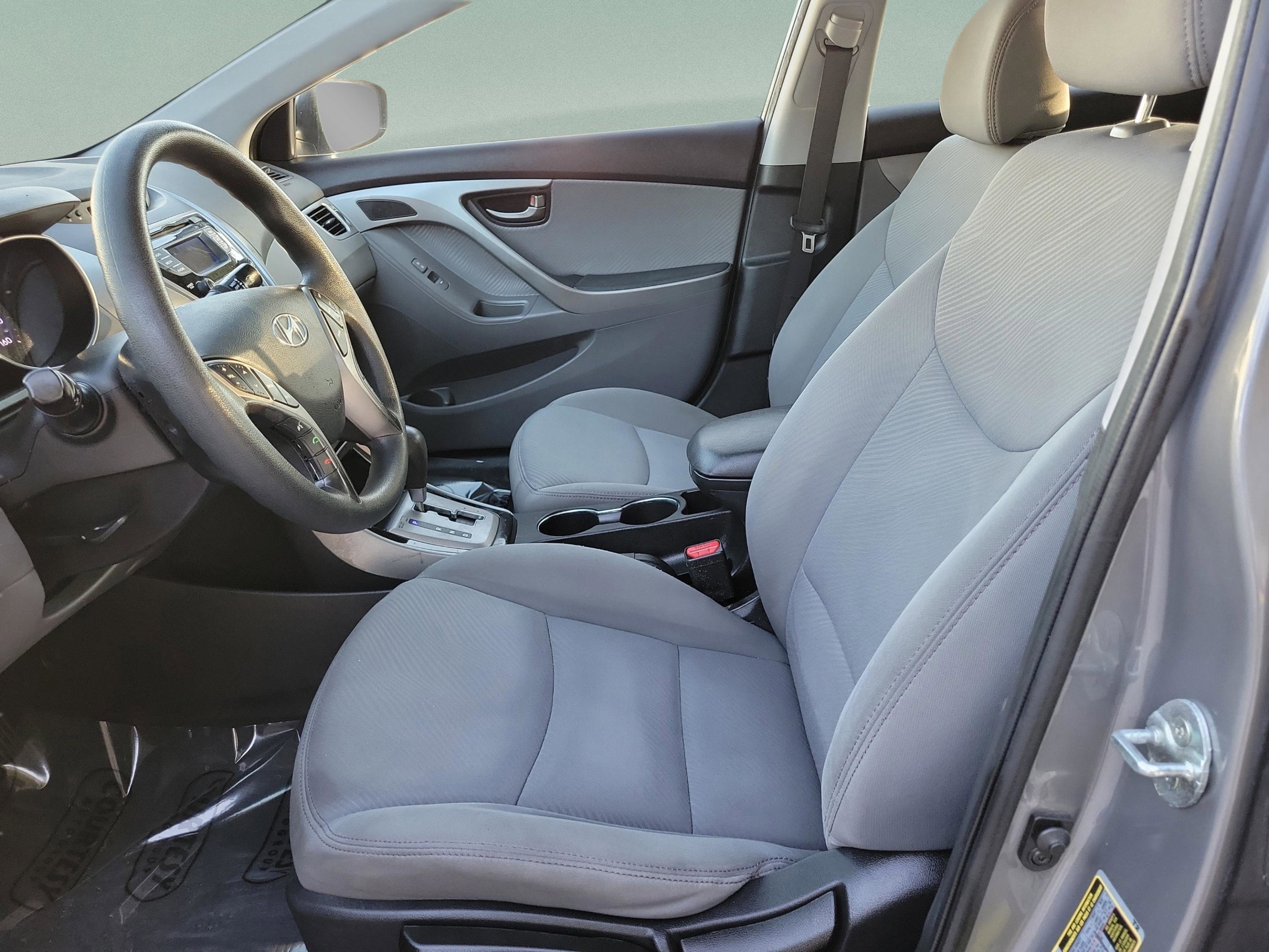 Used 2013 Hyundai Elantra GLS w/ Preferred Pkg FWD image 16