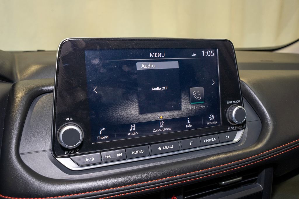 Certified 2025 Nissan Rogue SV image 13