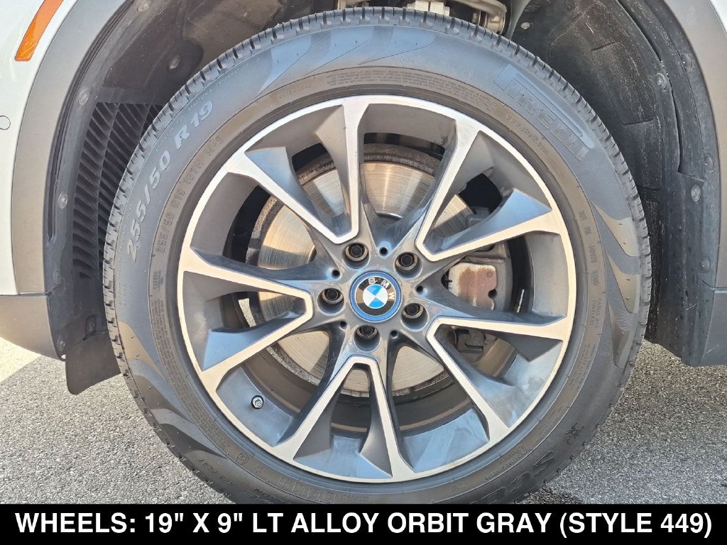 Used 2018 BMW X5 xDrive40e w/ Driving Assistance Package AWD/4WD image 17