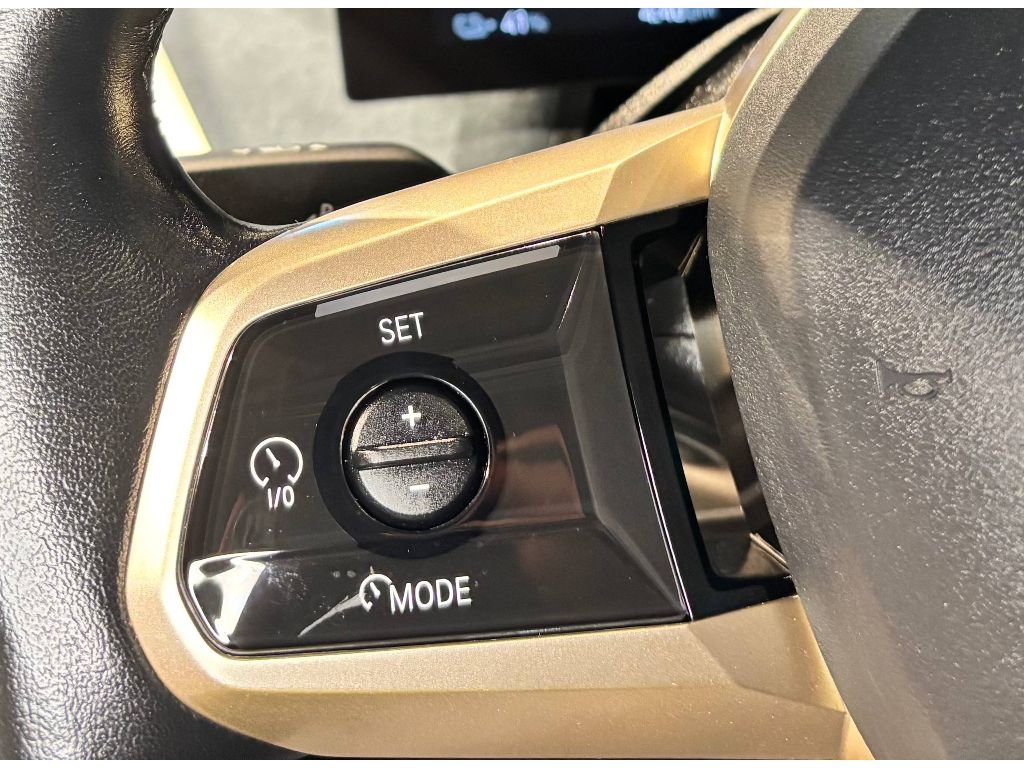 Used 2024 BMW iX xDrive50 w/ Premium Package image 27