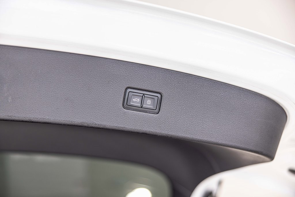 Used 2023 Audi SQ5 Premium Plus w/ Premium Plus Package image 17