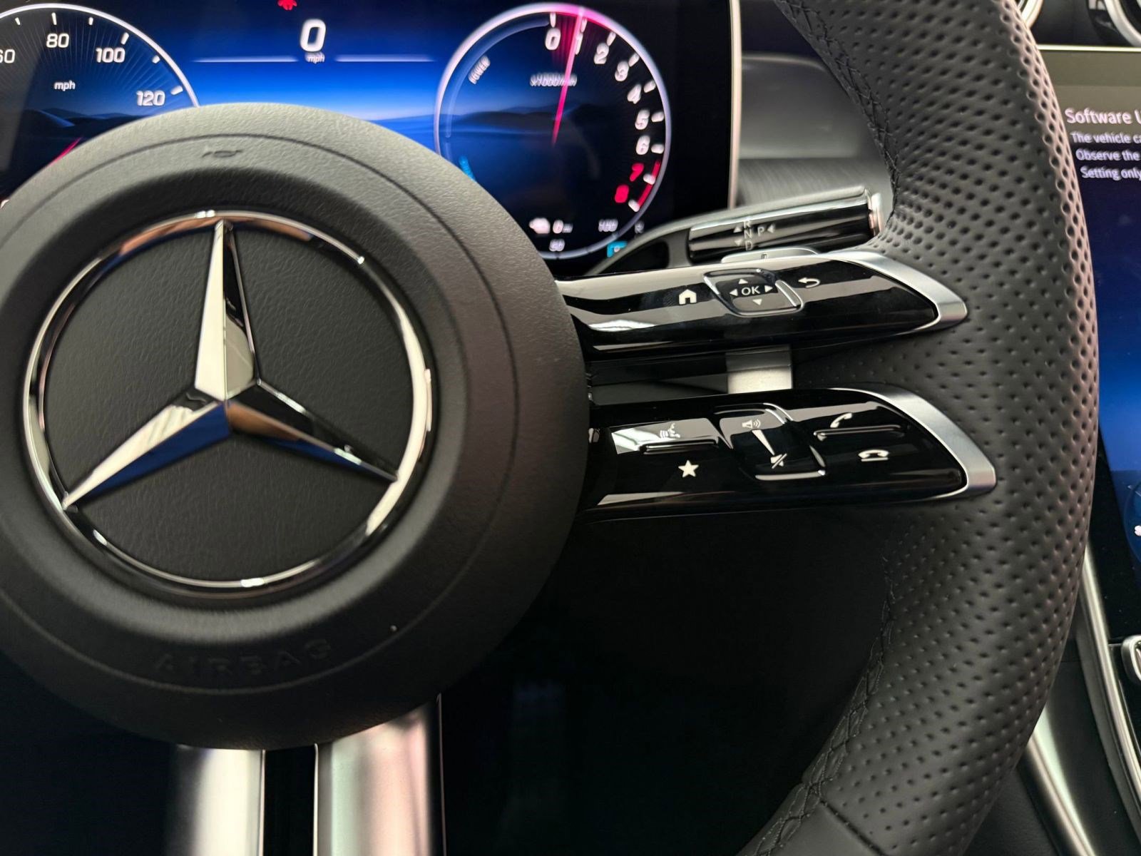 New 2026 Mercedes-Benz GLC 350e 4MATIC image 28