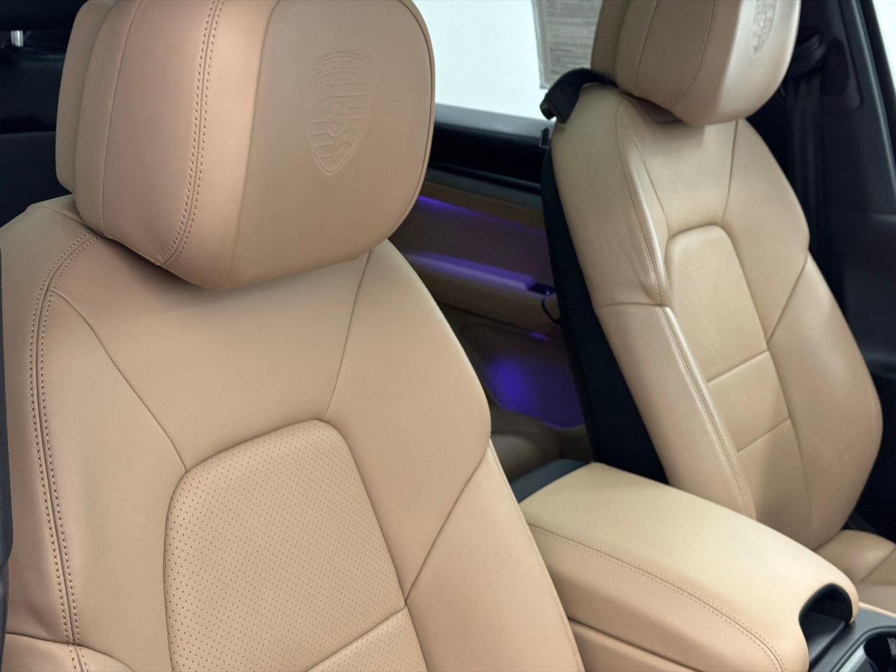 Used 2024 Porsche Cayenne S image 13