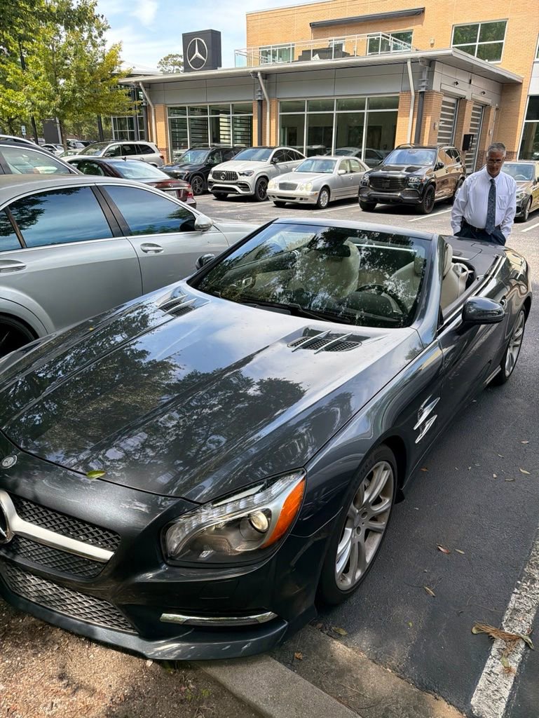 Used 2015 Mercedes-Benz SL 400 image 1