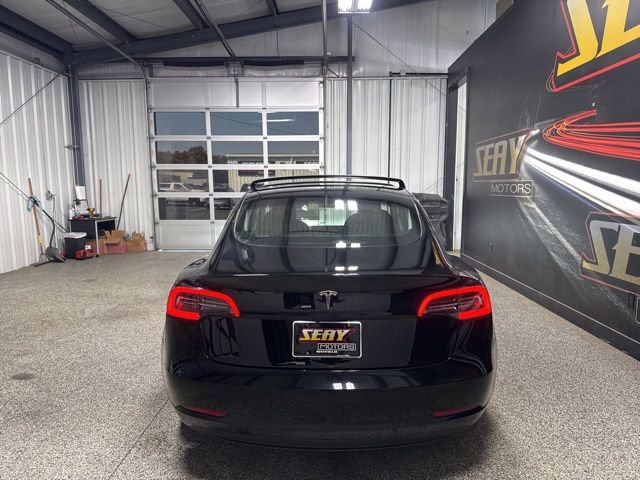 Used 2018 Tesla Model 3 Long Range image 17