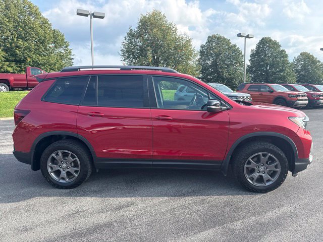 Certified 2024 Honda Passport TrailSport image 3