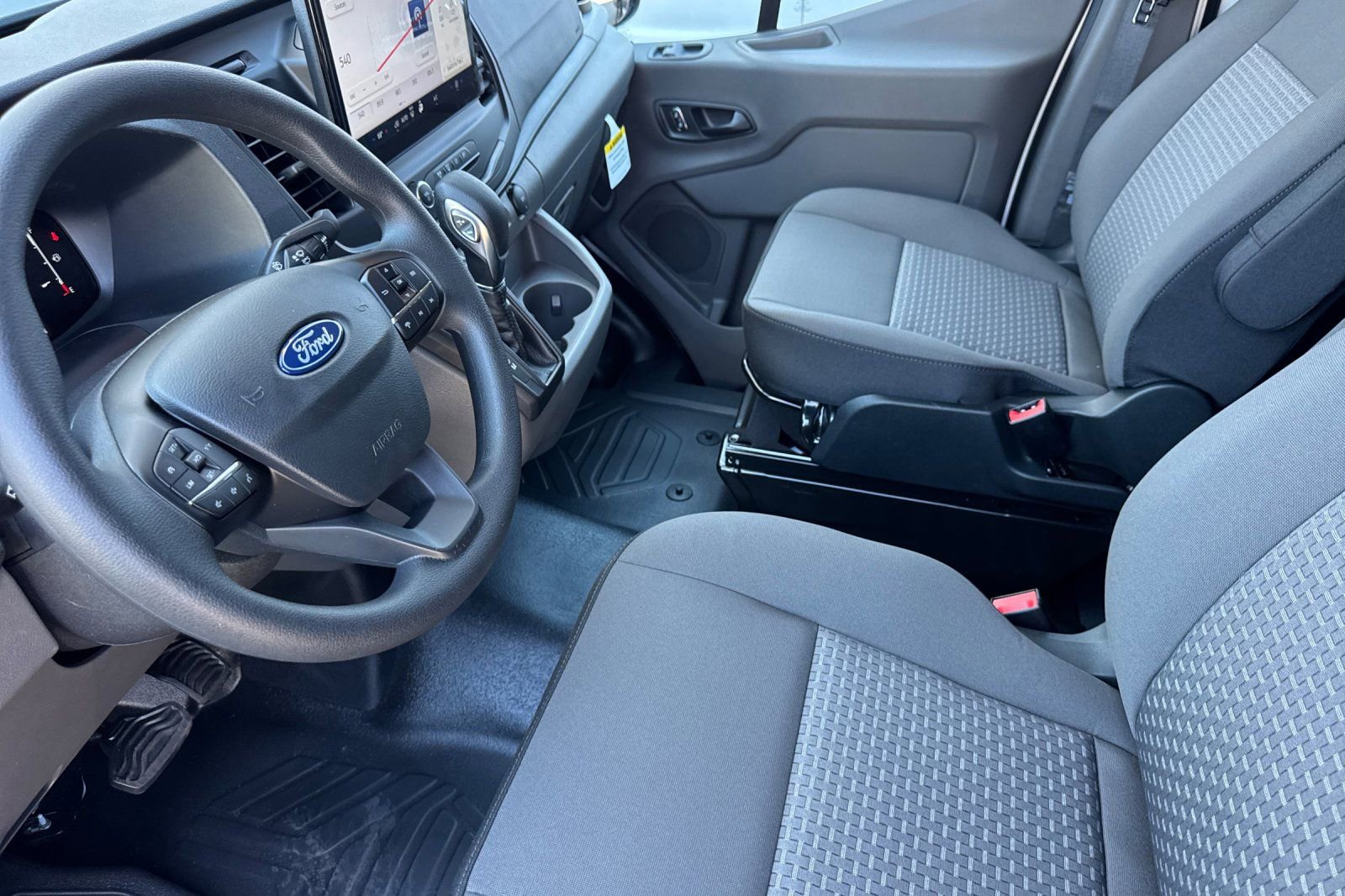 New 2026 Ford Transit 250 148 Medium Roof w/ Load Area Protection Package image 9