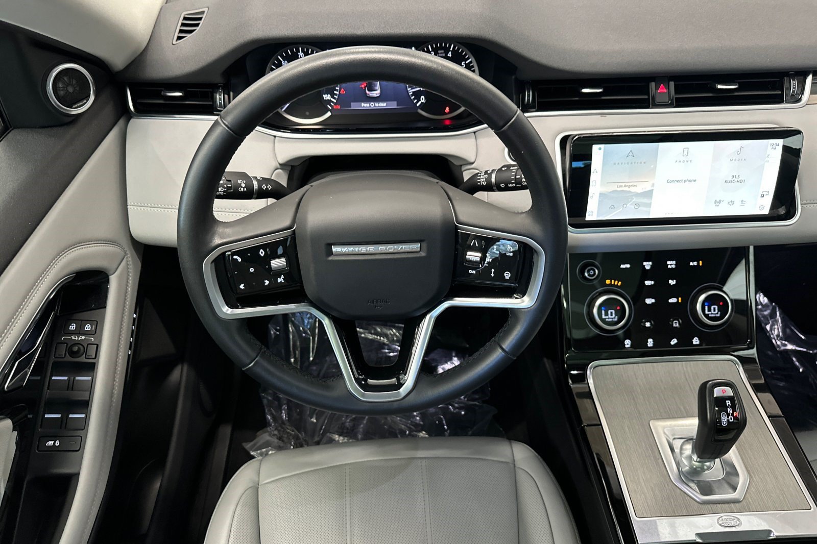 Used 2023 Land Rover Range Rover Evoque SE AWD/4WD image 32