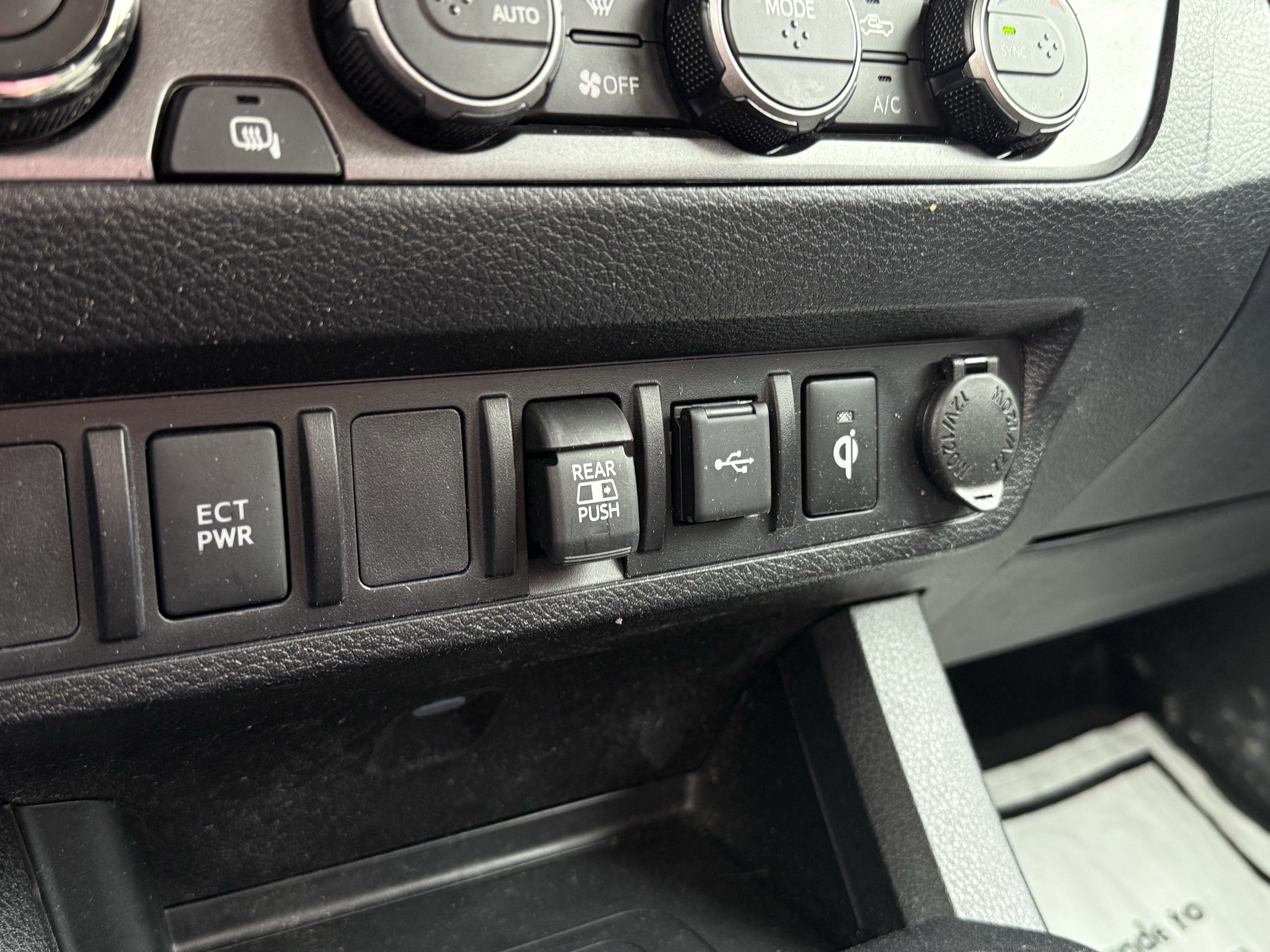 Used 2023 Toyota Tacoma TRD Off-Road image 22