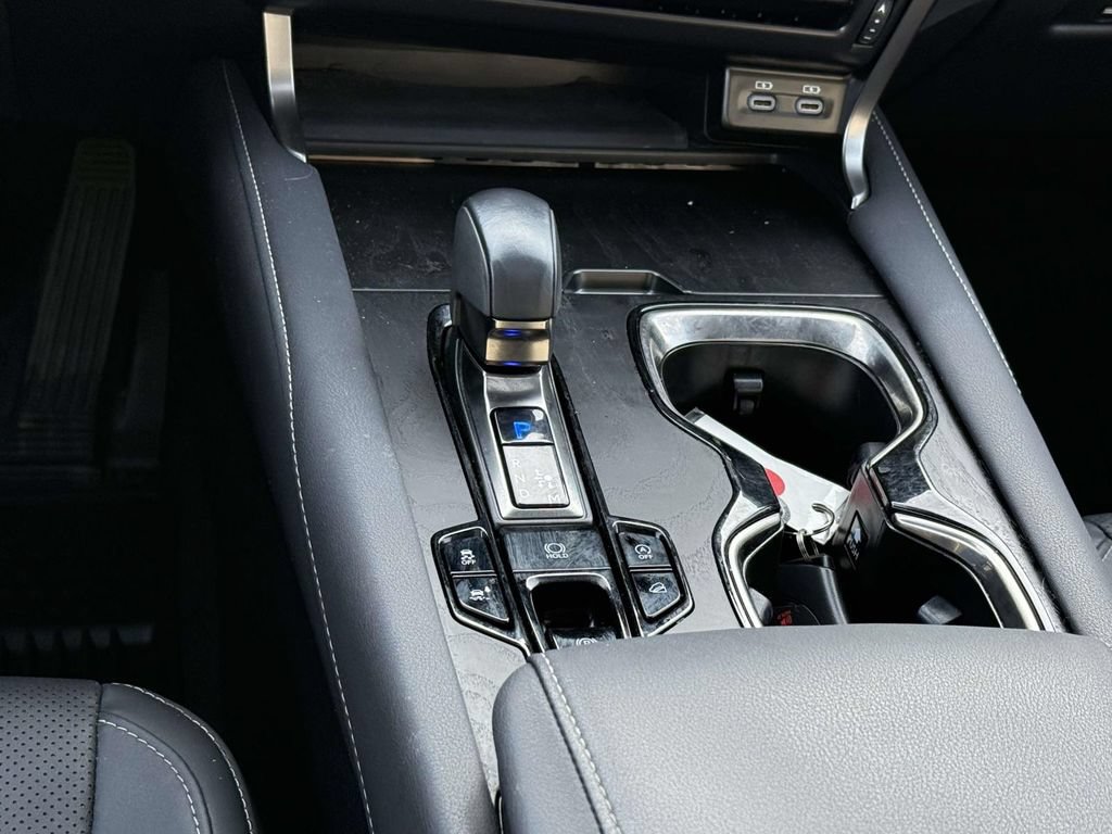 Used 2025 Lexus RX 350 Premium w/ Accessory Package AWD/4WD image 20