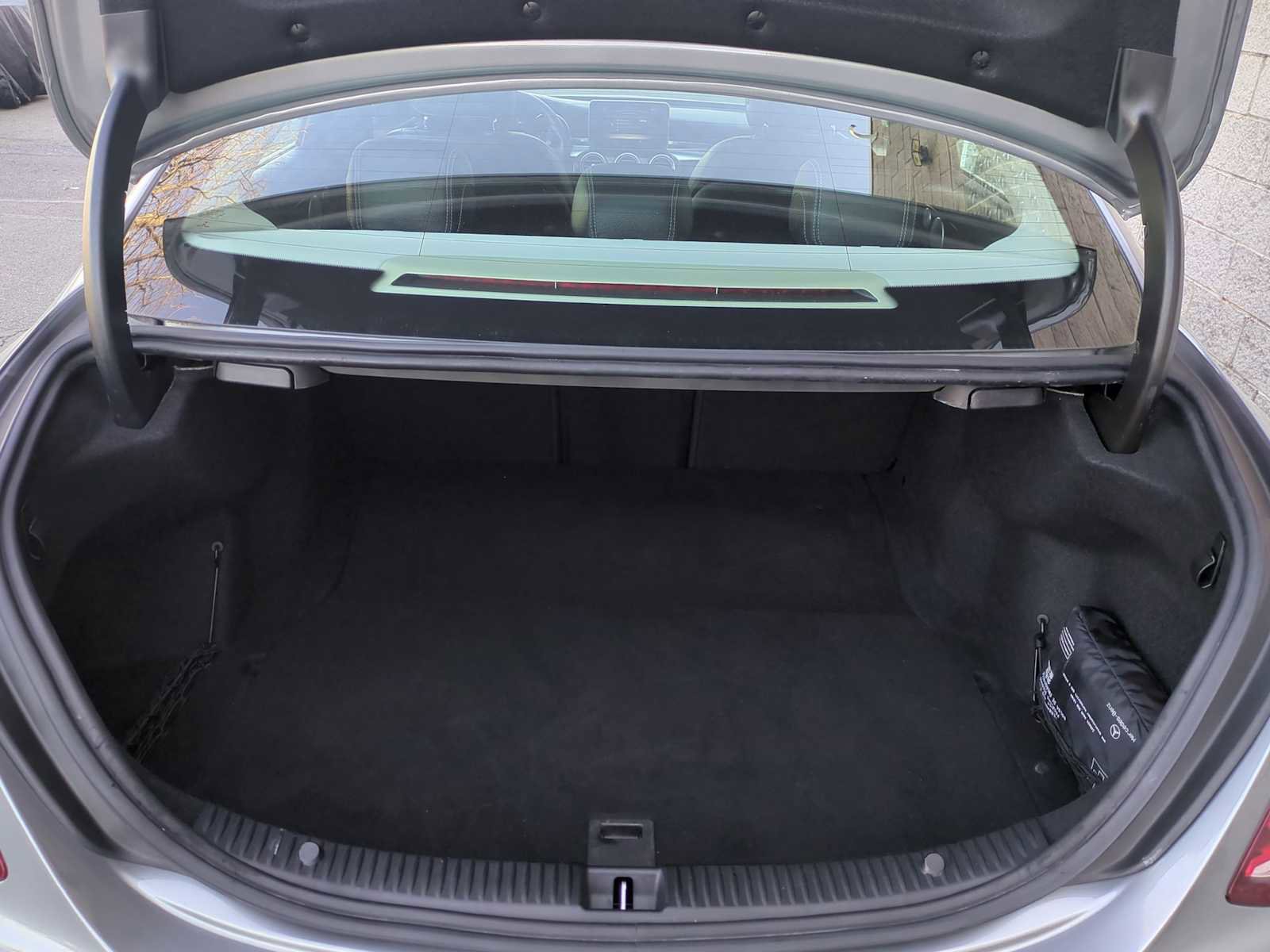 Used 2015 Mercedes-Benz C 300 4MATIC Sedan image 35