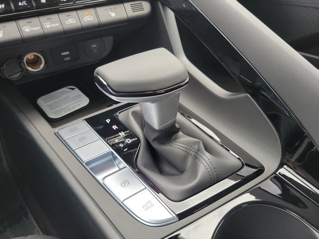 New 2026 Hyundai Elantra Limited FWD image 17