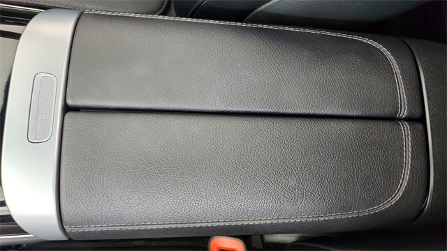 Used 2024 Mercedes-Benz GLC 300 4MATIC w/ AMG Line image 51