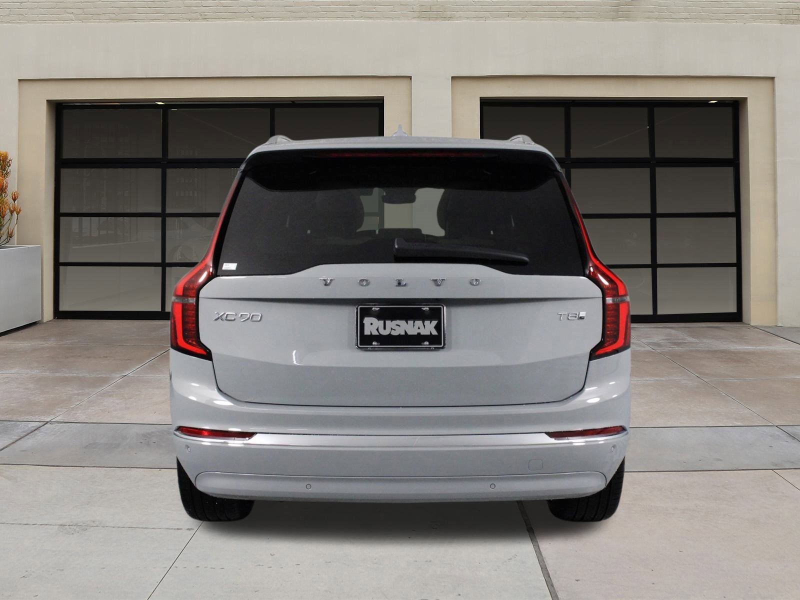 New 2026 Volvo XC90 T8 Plus image 4