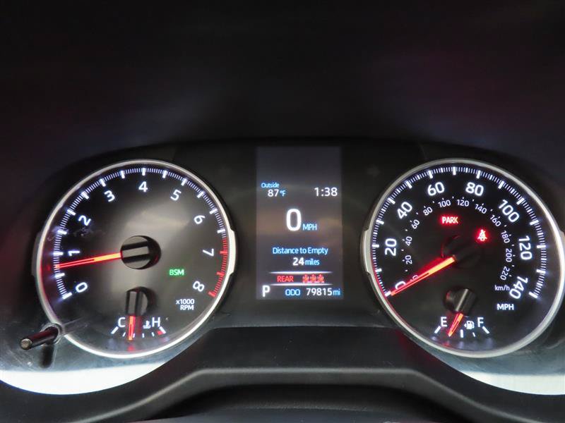 Used 2022 Toyota RAV4 XLE FWD image 16