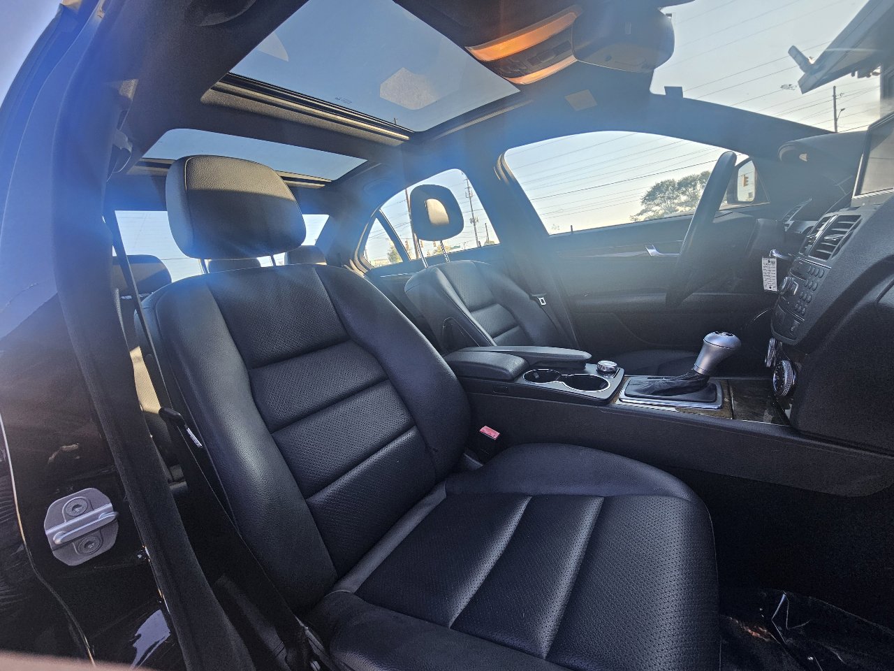 Used 2009 Mercedes-Benz C 350 Sport image 34