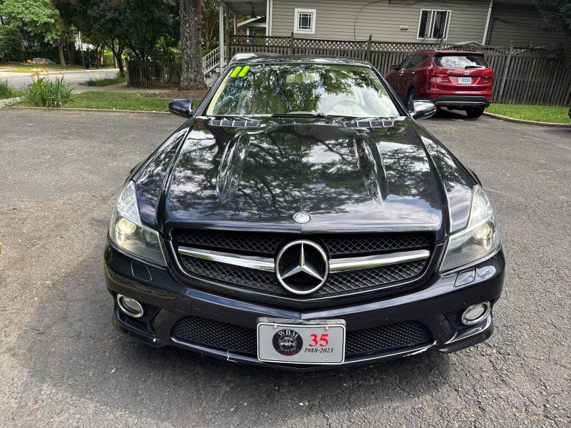 Used 2011 Mercedes-Benz SL 550 image 40