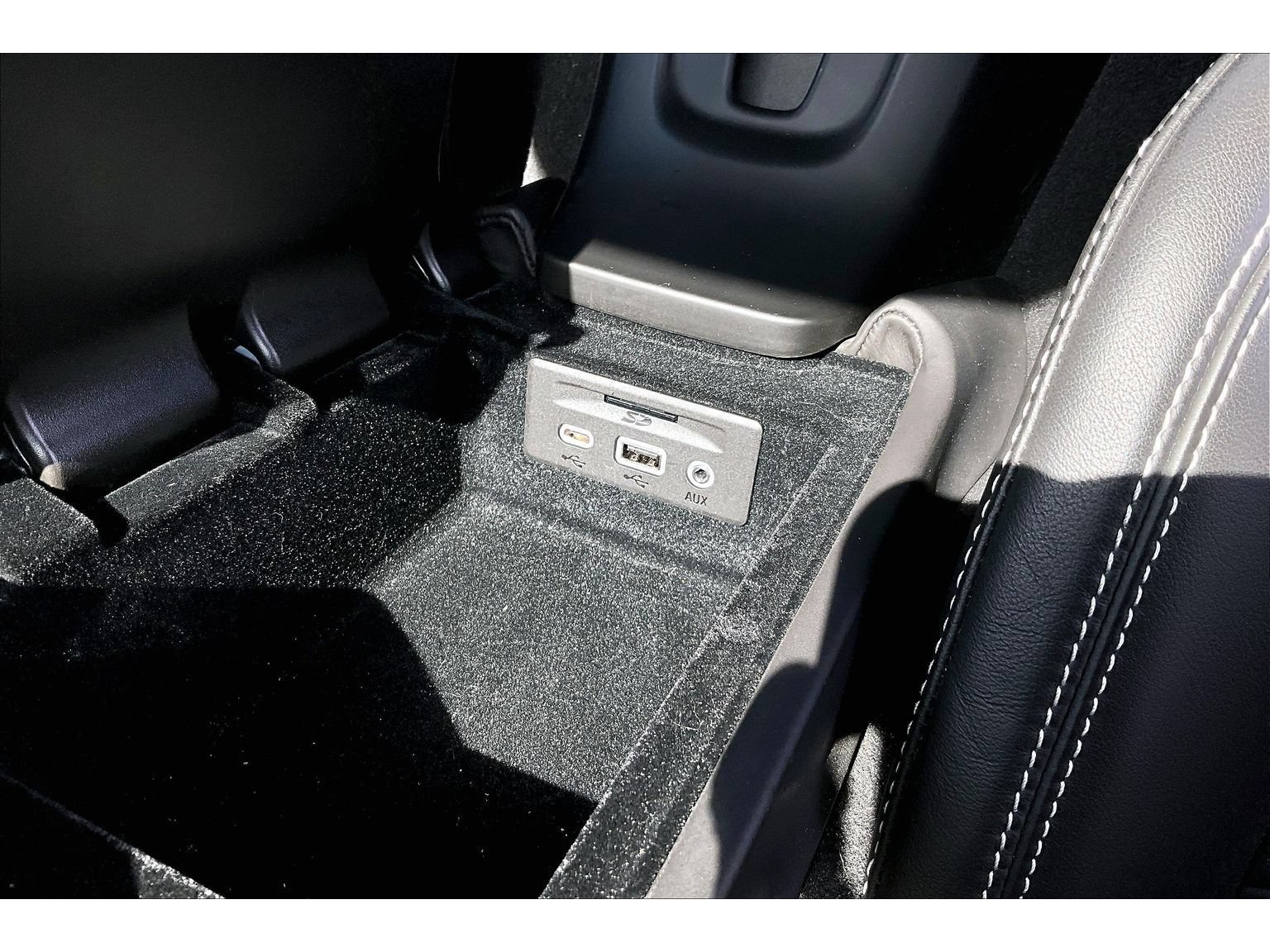Used 2022 Chevrolet Corvette Stingray Premium Conv w/ Z51 Performance Package RWD image 25