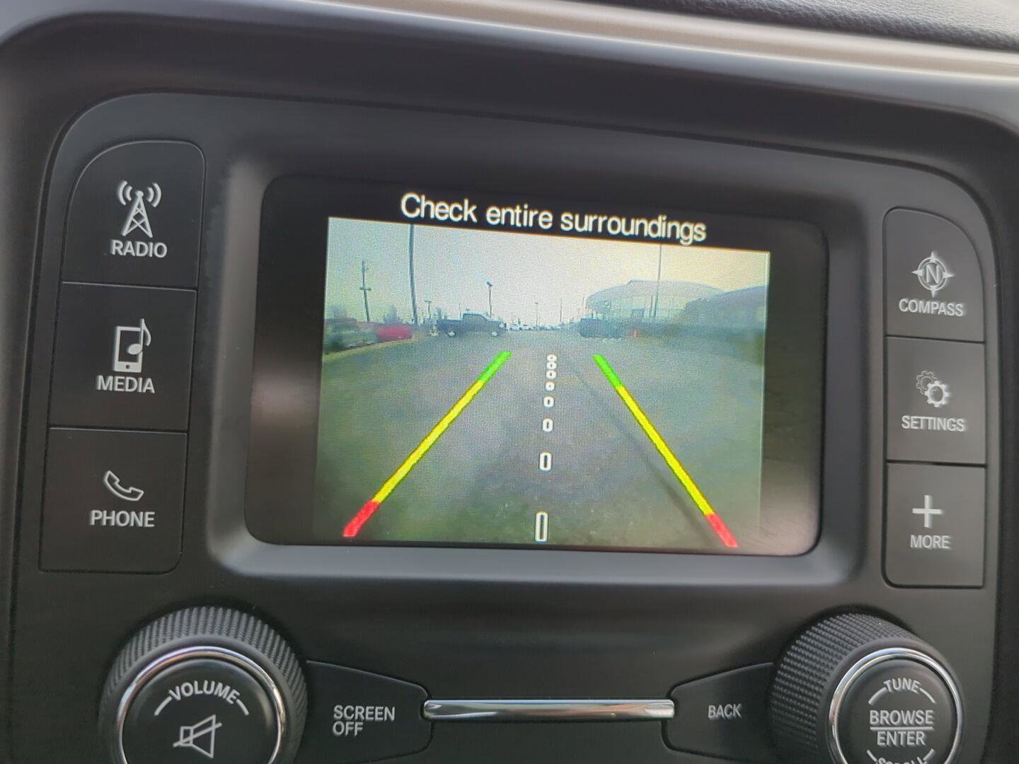 Used 2015 Jeep Cherokee Sport w/ Sport Appearance Group image 18