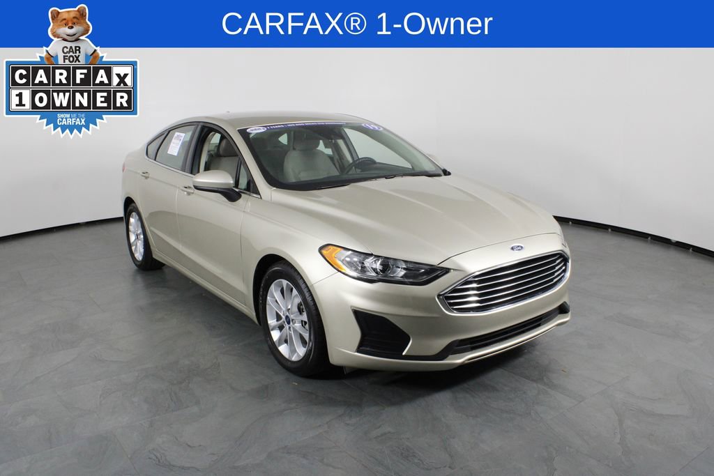 Used 2019 Ford Fusion SE image 4