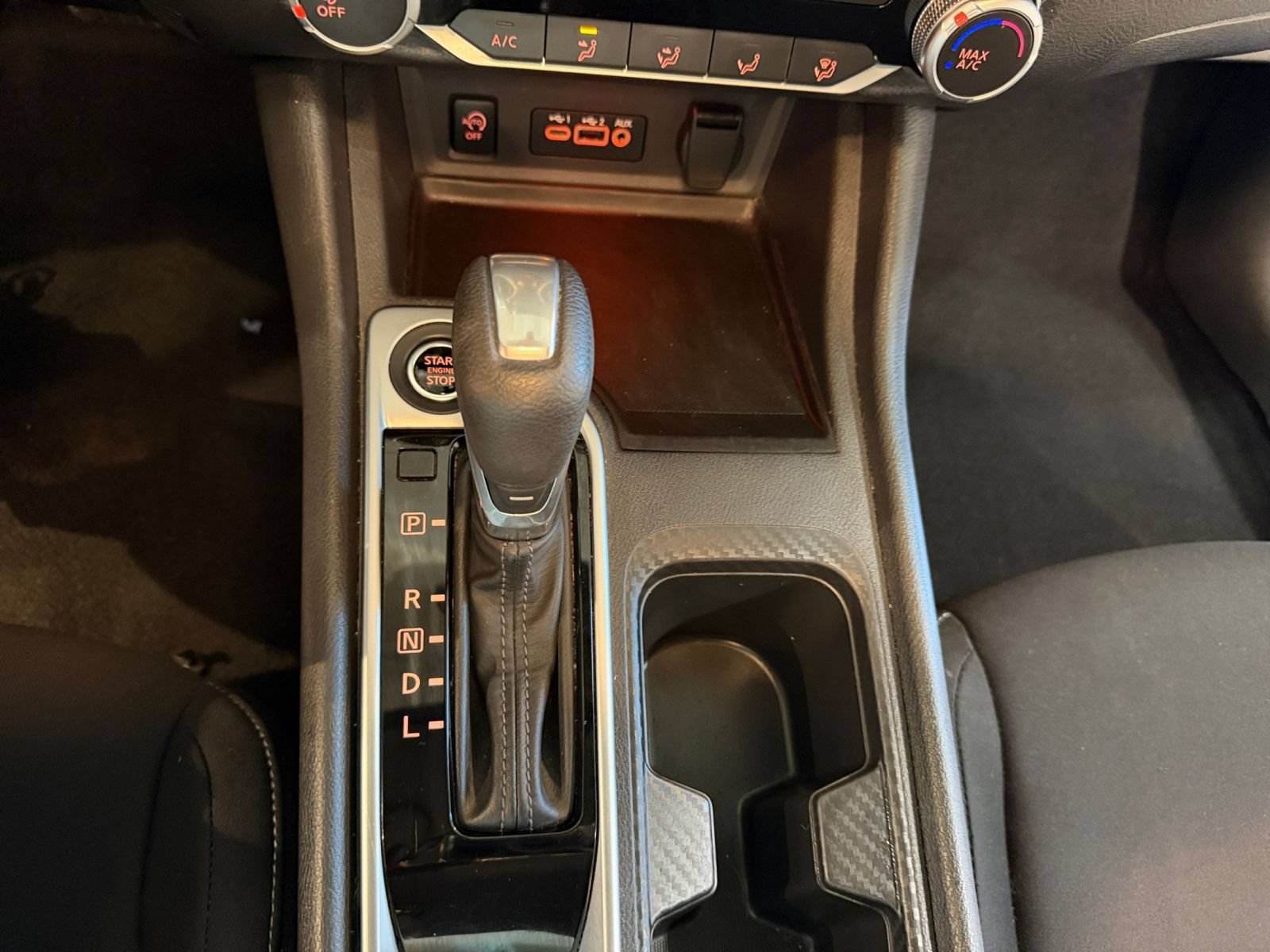 Used 2025 Nissan Sentra SV FWD image 35