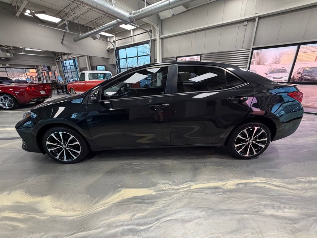 Used 2017 Toyota Corolla SE FWD image 31