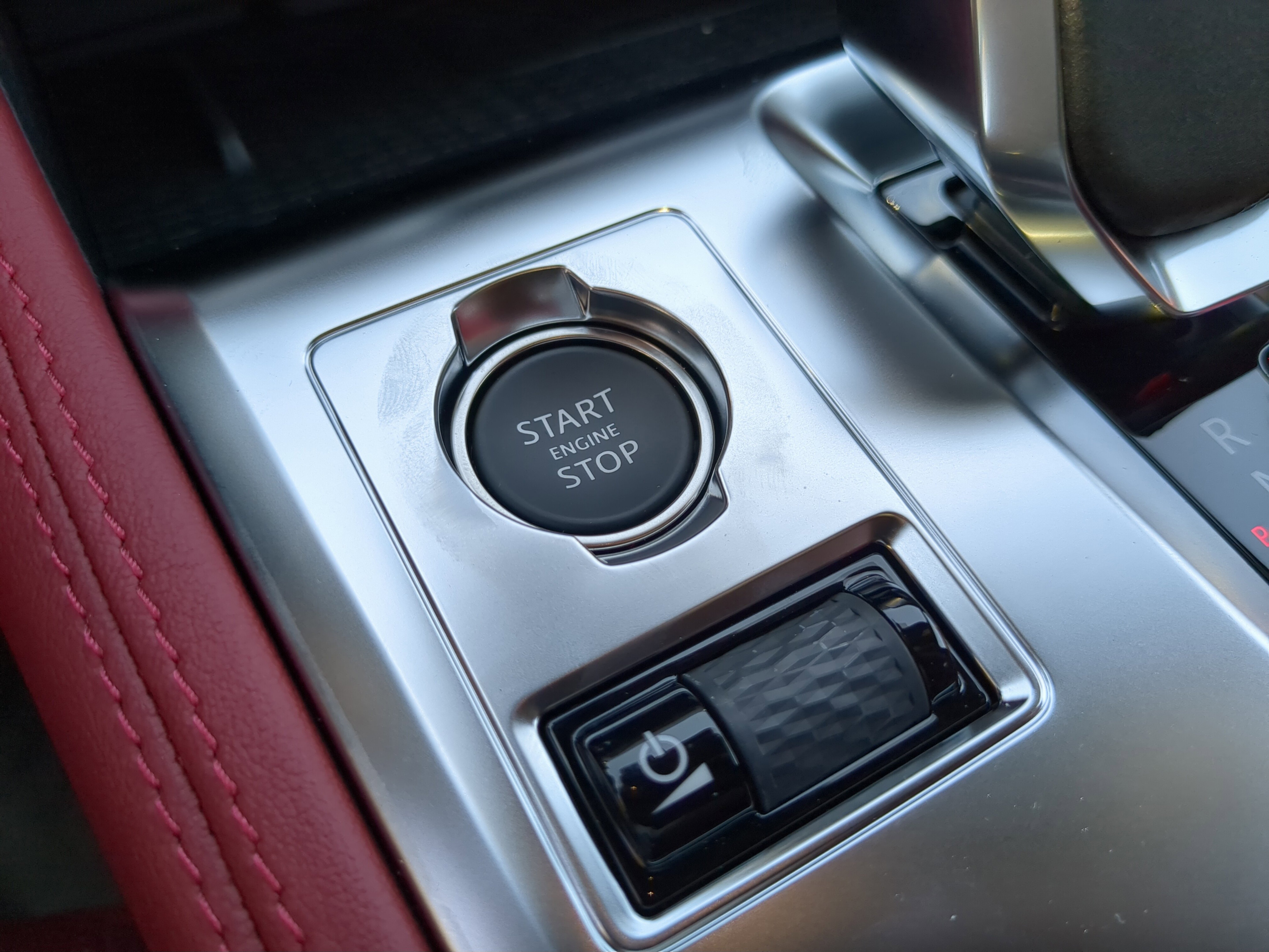 New 2026 Jaguar F-PACE R-Dynamic S image 28