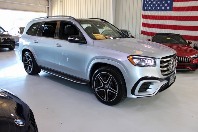 Used 2024 Mercedes-Benz GLS 450 4MATIC w/ AMG Line Exterior image 45