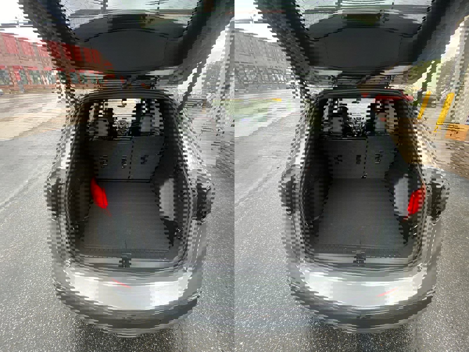 Used 2023 Chevrolet Equinox RS image 81