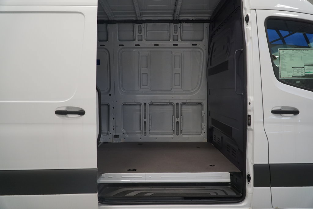 New 2025 Mercedes-Benz Sprinter 2500 image 12